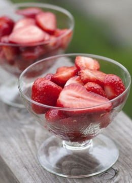 Salade de fraises gariguette au sirop d’agave et cannelle