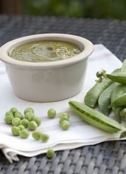 Velouté aux petits pois et feuilles de blettes