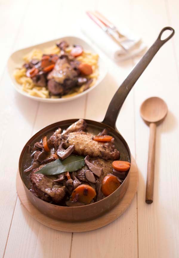 Photo de la recette : http://www.odelices.com/recette/coq-au-vin-r163/