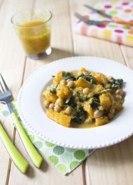 Curry de courge butternut aux pois chiches et épinards