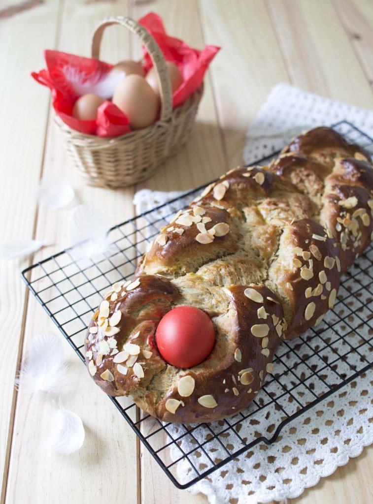 Photo de la recette : Tsoureki  – brioche de Pâques traditionnelle en Grèce