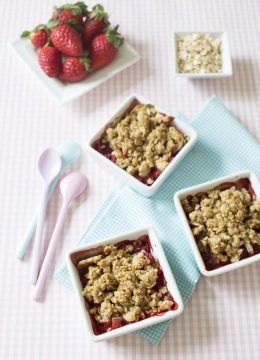 Crumble fraises banane flocons de petit épeautre