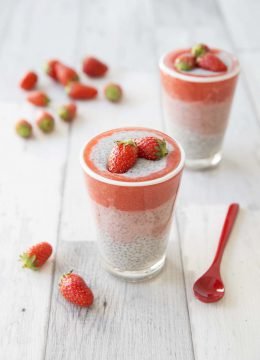 Pudding fraises graines de chia : photo de la recette