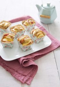 Petits gâteaux aux nectarines et fève tonka