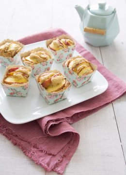 Petits gâteaux aux nectarines et fève tonka : photo de la recette