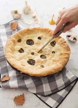 Tourte aux champignons et à la béchamel végétale