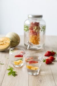 Eau fruitée melon, fraises et verveine citronnée