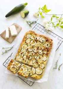 Pain de pommes de terre, courgettes et feta – sans gluten