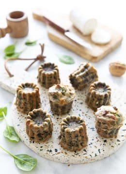 Cannelés salés aux épinards et chèvre