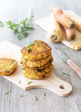 Galettes de panais, carottes au gingembre et coriandre