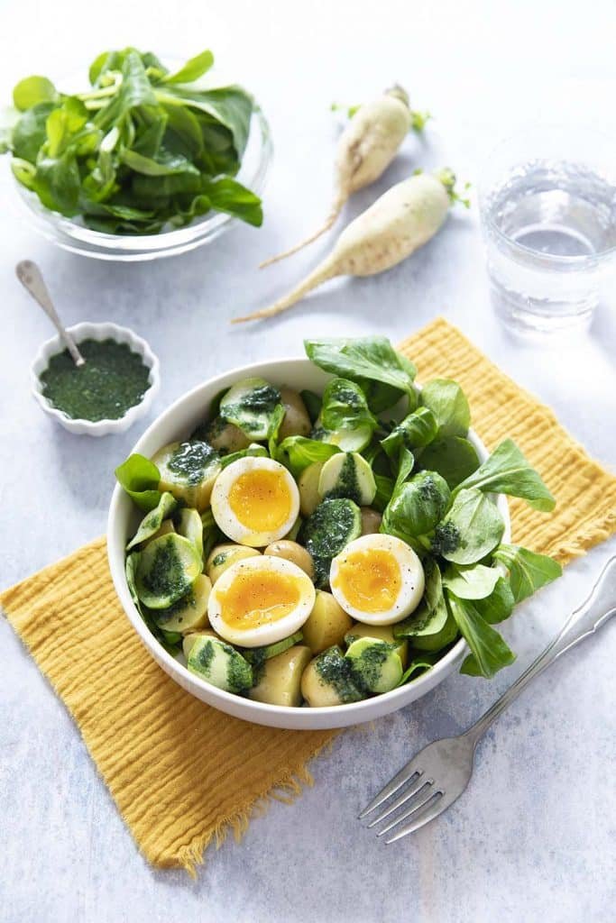 Photo de la recette : Salade tiède de pommes de terre au pesto à la spiruline