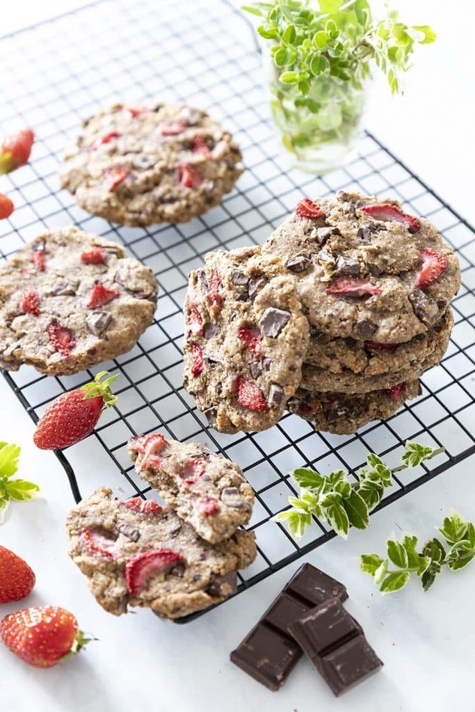 Photo de la recette : Cookies healthy chocolat fraises – vegan et sans gluten