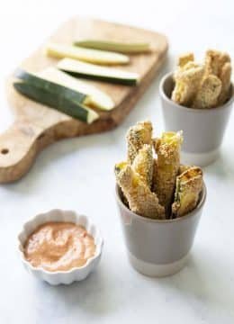 Frites de courgettes au paprika