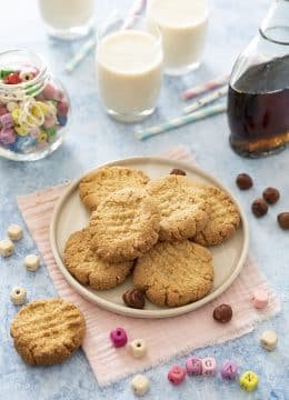 Cookies express 2 ingrédients : noisettes et sirop d’érable – recette vegan