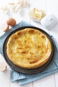 Galette comtoise (ou franc-comtoise), comme une galette des rois