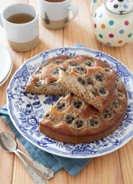 Gâteau hyper moelleux au yaourt anti-gaspi à la banane